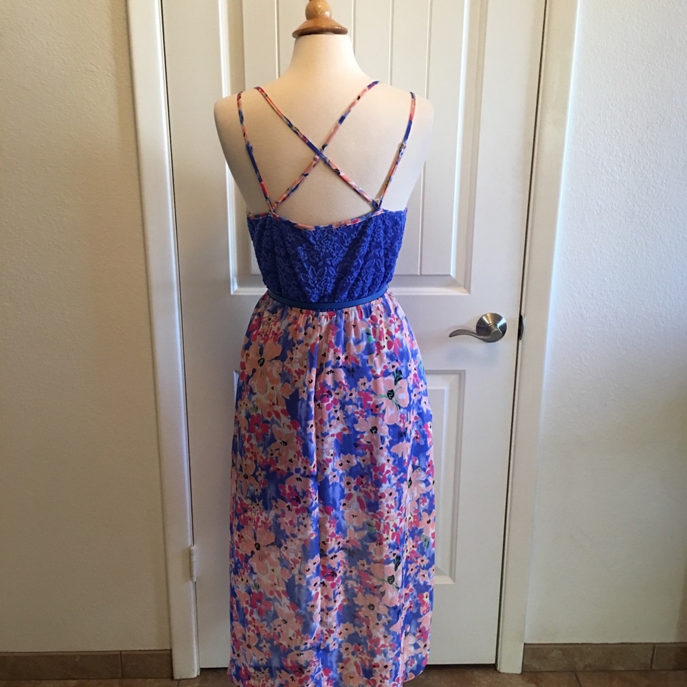 Floral Dress - Picture 5 of 7